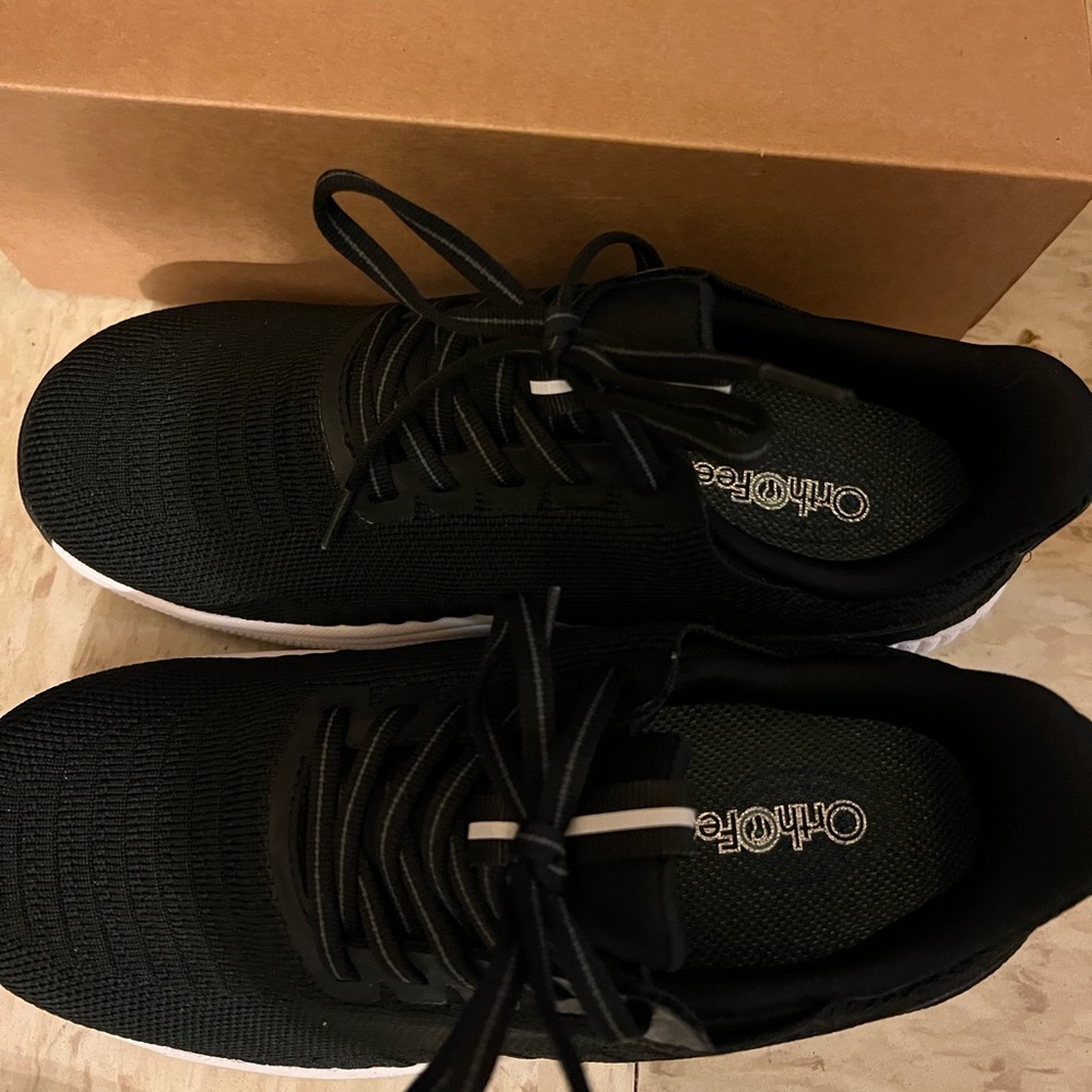 Women's Lightweight Black Knit Athletic Sneakers - Trainer. Size 6.5 Wide - Picture 4 of 7